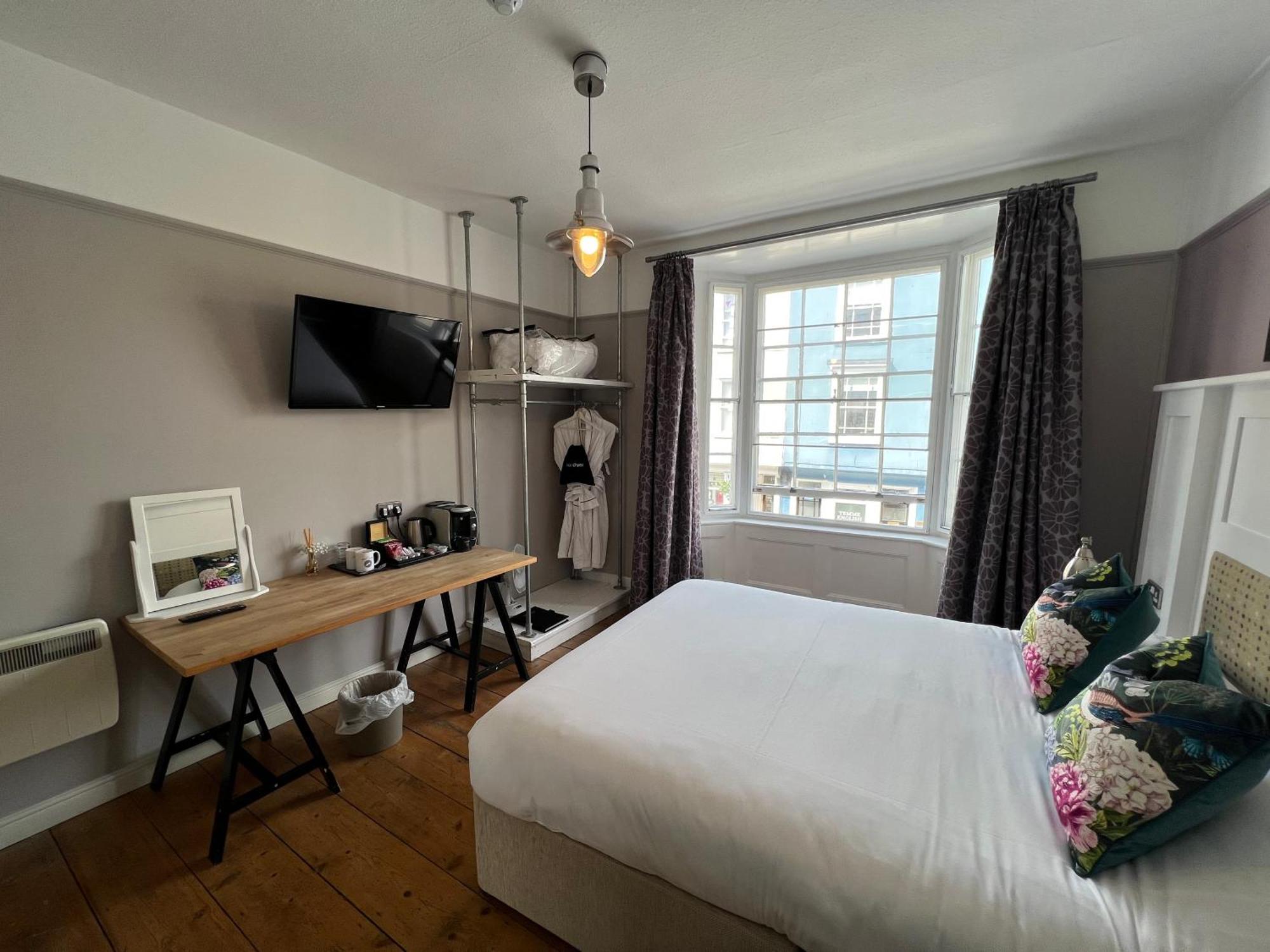 White Horse Bed & Breakfast มัลดอน ภายนอก รูปภาพ
