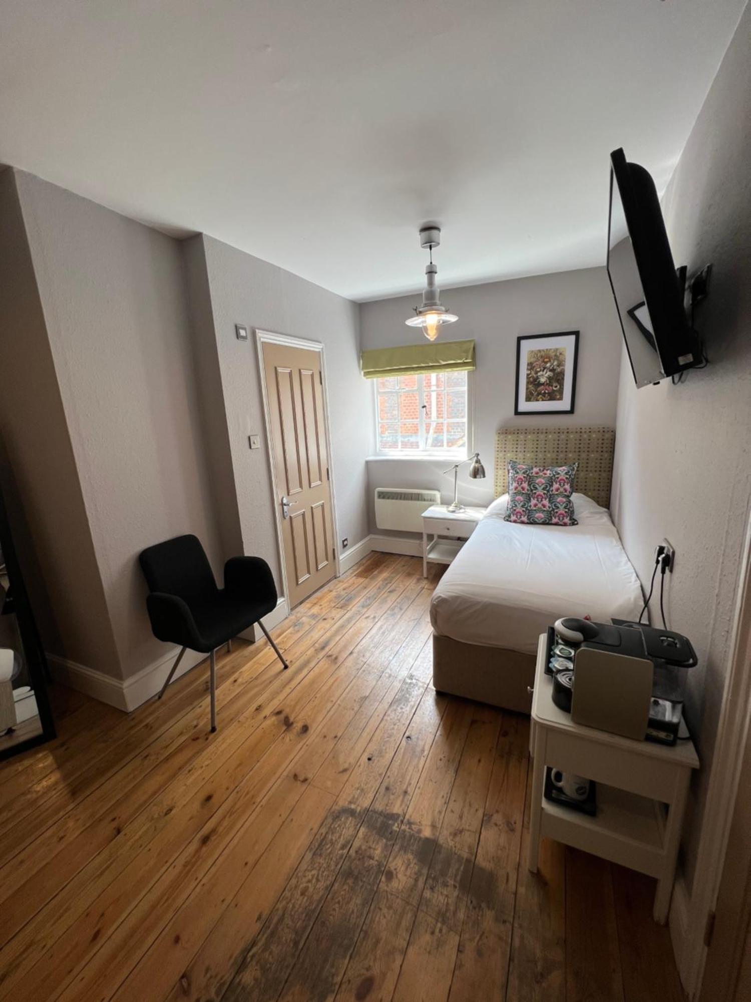 White Horse Bed & Breakfast มัลดอน ภายนอก รูปภาพ